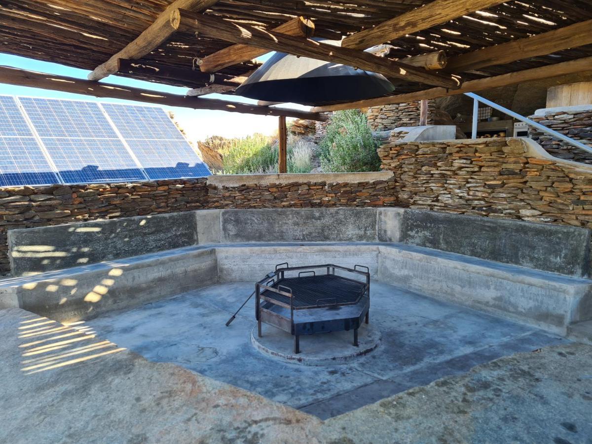Rooiklip Camp Flintstone Apartment Bagian luar foto