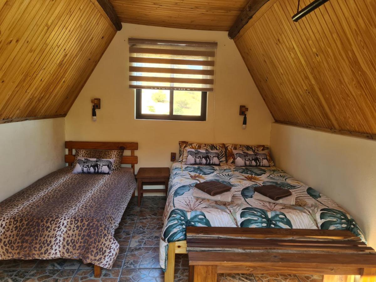 Rooiklip Camp Flintstone Apartment Bagian luar foto