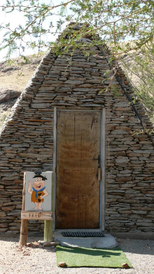 Rooiklip Camp Flintstone Apartment Bagian luar foto